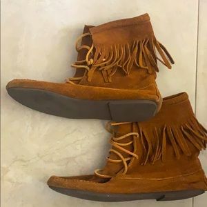 Minnetonka Moccasin Fringe Booties